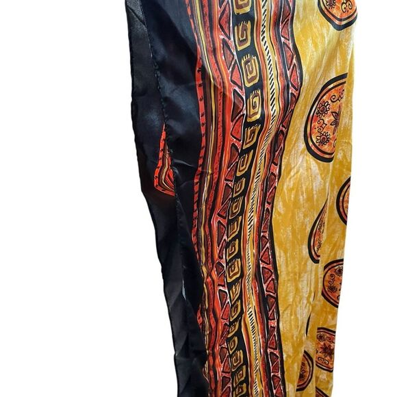 Elegant Yellow and Black Kaftan - Picture 4 of 6